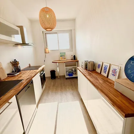 Le Petit Phare, Centre-ville Apartment *